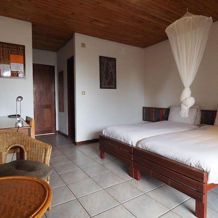 Hotel Le Garni Кигали Экстерьер фото
