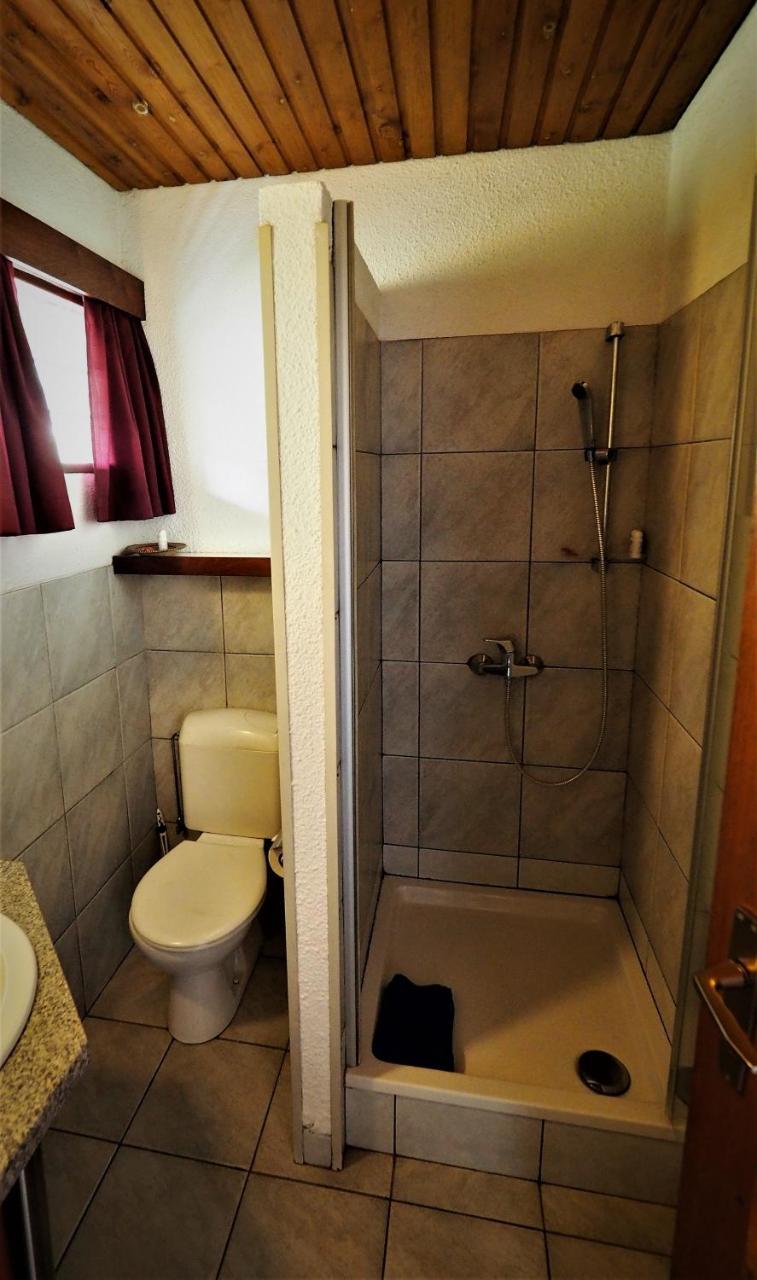 Hotel Le Garni Кигали Экстерьер фото